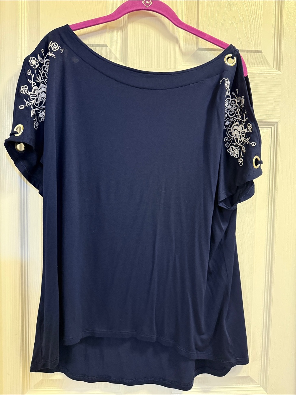 NWT Cable & Gauge Women's XL Navy Short Sleeve Top with Embroidered Open Sleeves